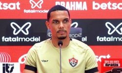  Titular do Vitória, Neris analisa reencontro com ex-clube: "Tem que diminuir os espaços"