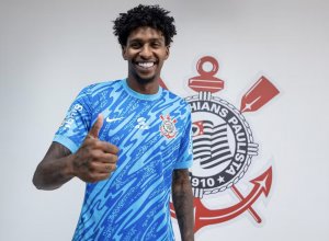 Corinthians paga bolada ao Flamengo para jogar com goleiro Hugo Souza; confira