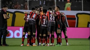 Vitória tem mais uma baixa para duelo contra o Vasco; saiba quem