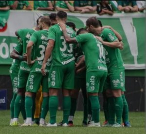 Chapecoense impõe derrota ao time da Ponte Preta no Moisés Lucarelli