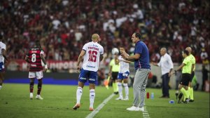 “A gente sabe onde tem defeitos”, garante Rogério Ceni sobre queda do Bahia na temporada