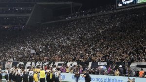 Corinthians é multado por ação da torcida sobre enchentes no Rio Grande do Sul