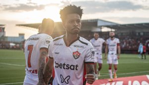 Retornando após lesão, Matheusinho afirma que vitória contra Atlético-GO “recuperou a confiança”