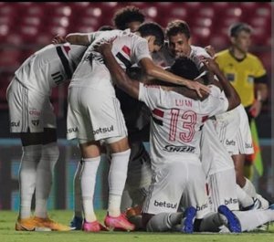 O São Paulo não vence uma partida em casa desde o mês de agosto