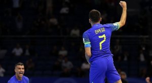 Brasil vence Ucrânica e vai à final da Copa do Mundo de Futsal; confira