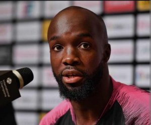 Após caso de Lass Diarra, Fifa vai mudar regulamento de transferência de atletas