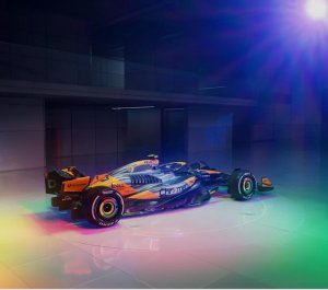 Com nova pintura, McLaren vence primeira disputa em Austin