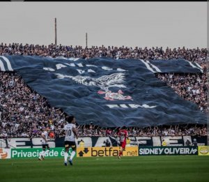 Torcida Organizada do Corinthians oficializa com a Caixa vaquinha para pagar dívida do estádio