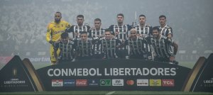 Atlético Mineiro enfrenta River Plate em busca de vaga na final da Libertadores