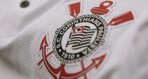 Corinthians recebe punição da FIFA e não pode contratar novos jogares até 2026