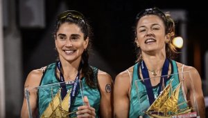 Pra ficar na história: Bárbara e Carol anunciam fim da parceria no vôlei de praia após 3 anos