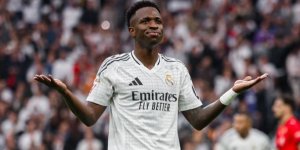 Vini Jr faz hat-trick em goleada do Real Madrid na Espanha