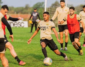 Volante do Criciúma tem suspensão por doping arquivada e pode voltar a jogar contra o Vitória