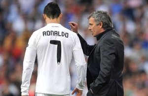 Mourinho quer Cristiano Ronaldo no Fenerbahce, diz jornal