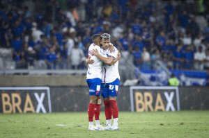 Em fase artilheira, Bahia confia em dupla de ataque para enfrentar o Corinthians 