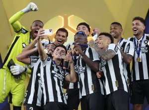 Botafogo derrota o São Paulo e conquista Brasileirão de 2024