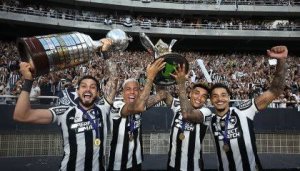 Botafogo encerra temporada histórica e prepara lista de dispensas em 2025