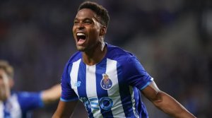 Corinthians recua em negociação por lateral Wendell