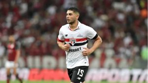 Perto do Bahia, Michel Araújo termina ano com números tímidos pelo São Paulo