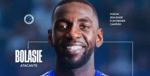 Cruzeiro anuncia a contratação do atacante Bolasie