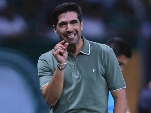 Após receber negativa de Abel Ferreira, Sporting contrata novo treinador