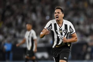 Eduardo se despede do Botafogo e acerta com o Cruzeiro