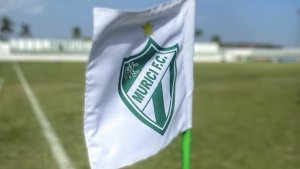 Atacante campeão brasileiro retorna aos gramados após 10 anos sem jogar; confira