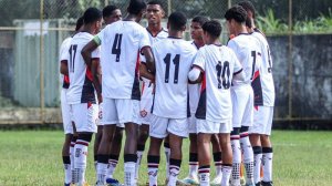 Vitória vence na estreia da Copa São Paulo e assume a liderança do Grupo 8