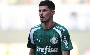 Palmeiras sinaliza positivamente para empréstimo de Rômulo ao Vitória, mas meia quer seguir em SP 