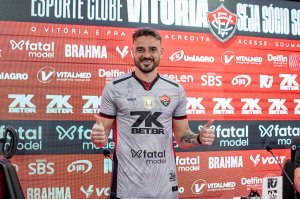 Gabriel Fuzato é apresentado como novo reforço do Vitória 