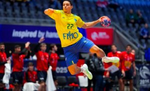 Histórico, Brasil bate Espanha e pega Dinamarca no Mundial de handebol