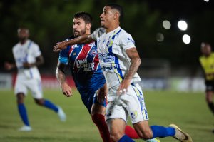 Bahia vence o Jequié com mais uma grande atuação de Pulga e gol de Everaldo