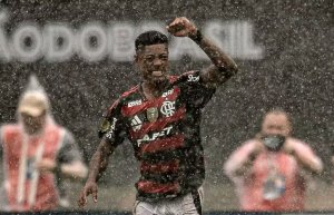 Flamengo vence Botafogo e conquista Supercopa pela 3ª vez