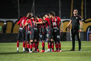 Buscando vencer a primeira na Copa do Nordeste, Vitória recebe o Sousa nesta terça-feira 