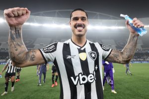 Lucas Halter se despede do Botafogo e tem data para chegar ao Vitória 