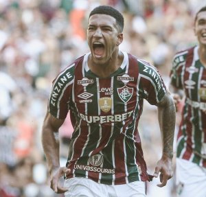 Fluminense acerta venda milionária de jovem atacante; confira