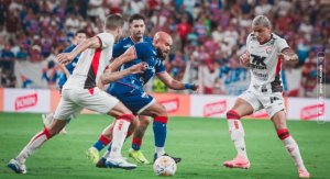 Vitória vence o Fortaleza de virada e sobe na tabela da Copa do Nordeste