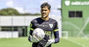 Bahia mira contratação de goleiro destaque do Campeonato Mineiro; saiba quem  